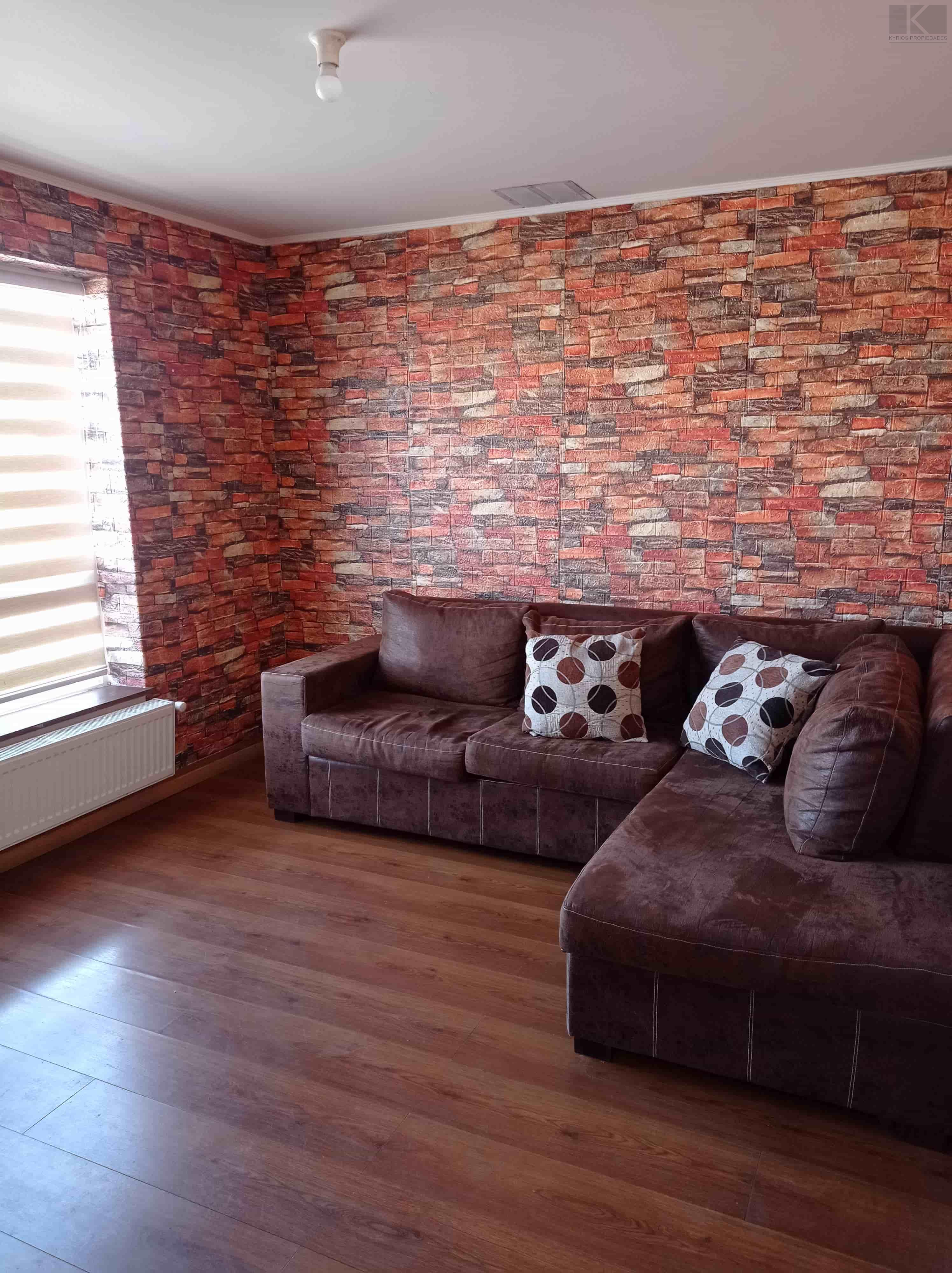 SE VENDE CASA TRES DORMITORIOS 